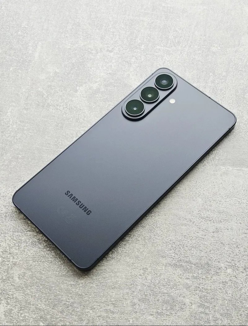 Samsung Galaxy S26 PLUS 12/256Gb Black. 2 фізичні сім та eSIM. АКБ 100% — фото 2