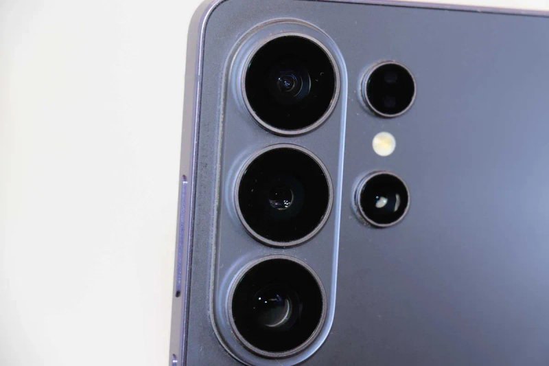 Samsung Galaxy S26 Ultra 12/512GB Cobalt Violet S948B, ідеальний стан! Європеєць!Циклів 107! — фото 3