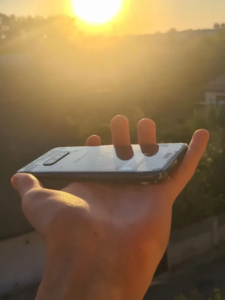 Samsung s10e 128/6 телефон самсунг с10е — фото 3