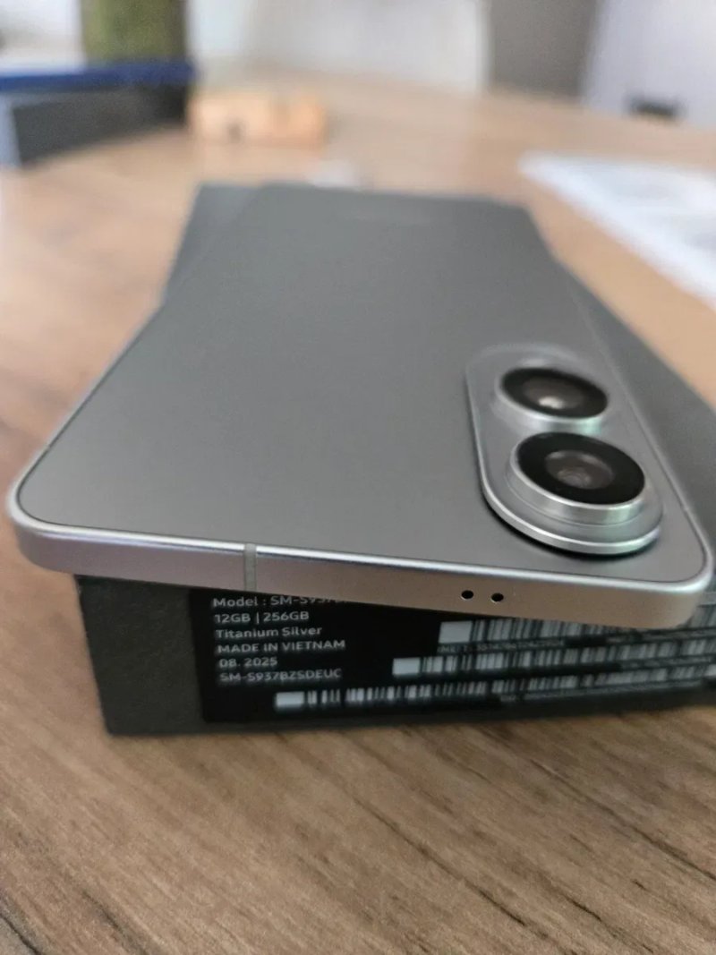 Samsung s25 edge,12/256g официальный,75 циклов заряда — фото 6