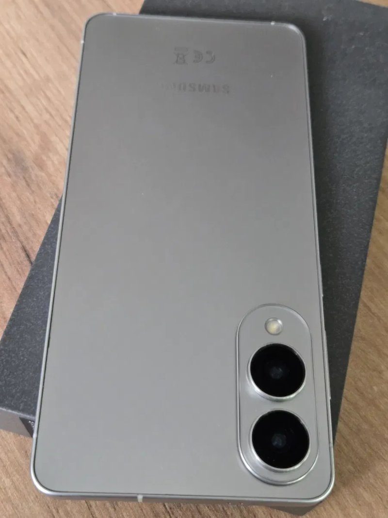 Samsung s25 edge,12/256g официальный,75 циклов заряда — фото 8