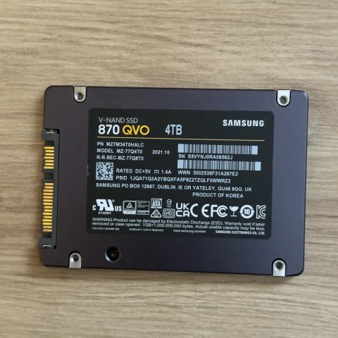 Samsung SSD 870 QVO 4TB (MZ-77Q4T0)