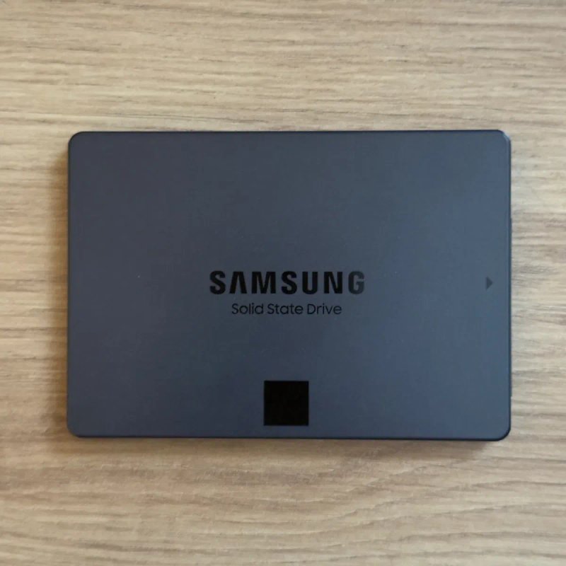 Samsung SSD 870 QVO 4TB (MZ-77Q4T0) — фото 2