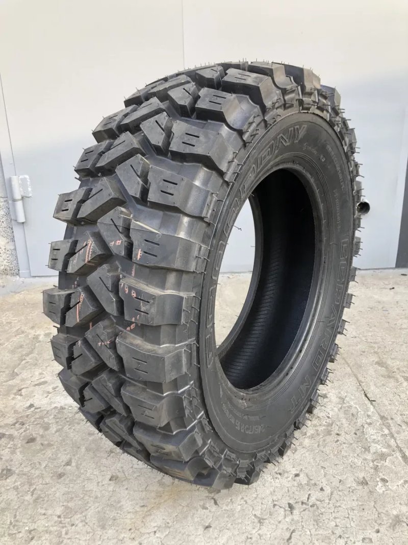 Шина 245 70 16 грязьова болотна резина МТ Trepador 4x4 — фото 2