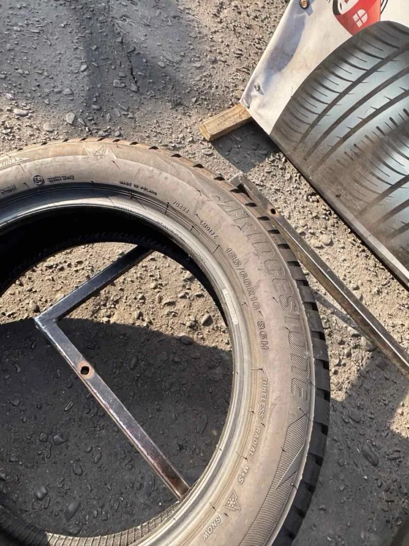 Шини 185/60 R16 Bridgestone зима 7,5-7,8мм зима — фото 6