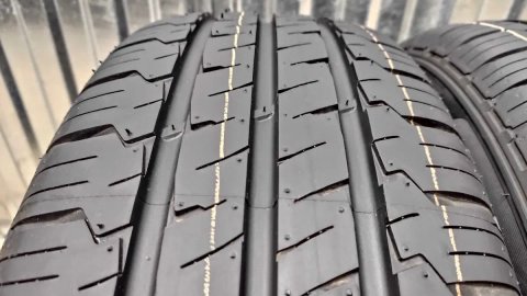 Шини 205/65R16C. Hankook. Нові. с