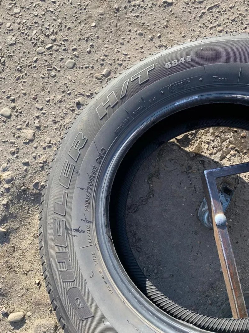 Шини 205/70 R15 Bridgestone  7/7,7мм — фото 5