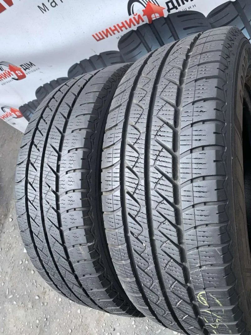 Шини  215/65 R15C пара Goodyear  2023/21р всесезон 7.4мм 215 65 15 — фото 2