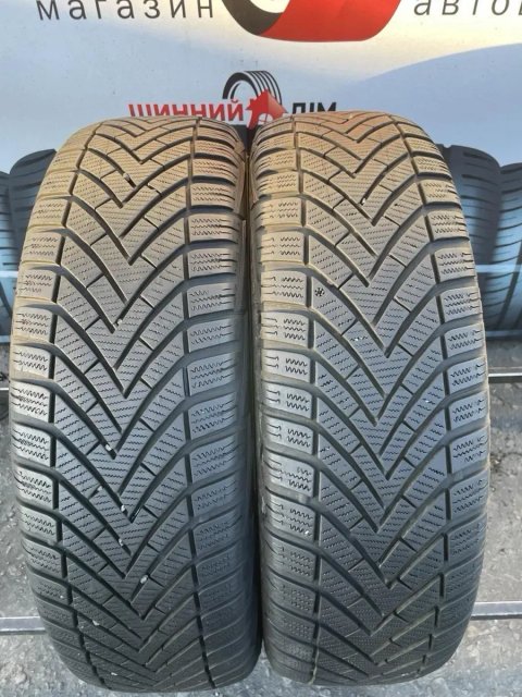 Шини  215/65 R16 пара Vredestein   6,6мм