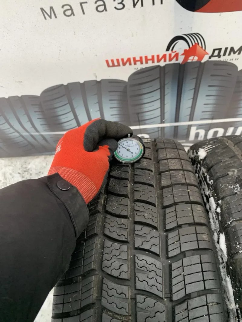 Шини 215/70 R15C одиночки Vredestein 9,7мм+Semperit 9мм — фото 4