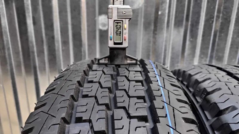 Шини 215/75R16C Michelin. Всесезонні. Франція с — фото 2