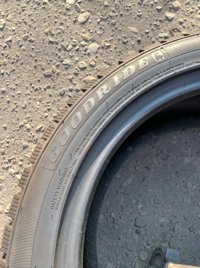 Шини 225/50 R18 Goodride зима 10мм — фото 5