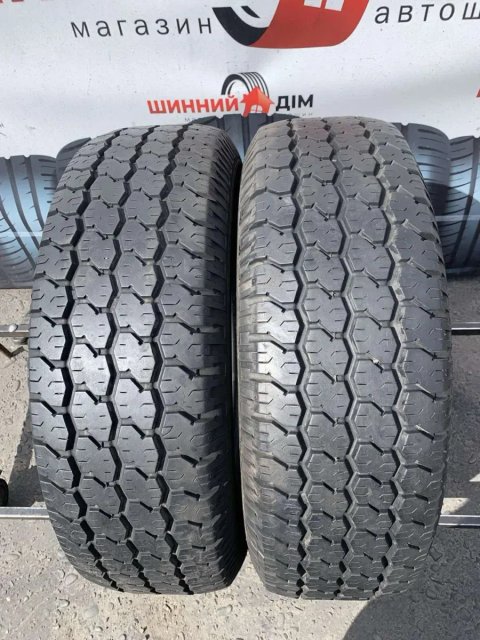 Шини 225/75 R15 пара Maxxis всесезон 8мм