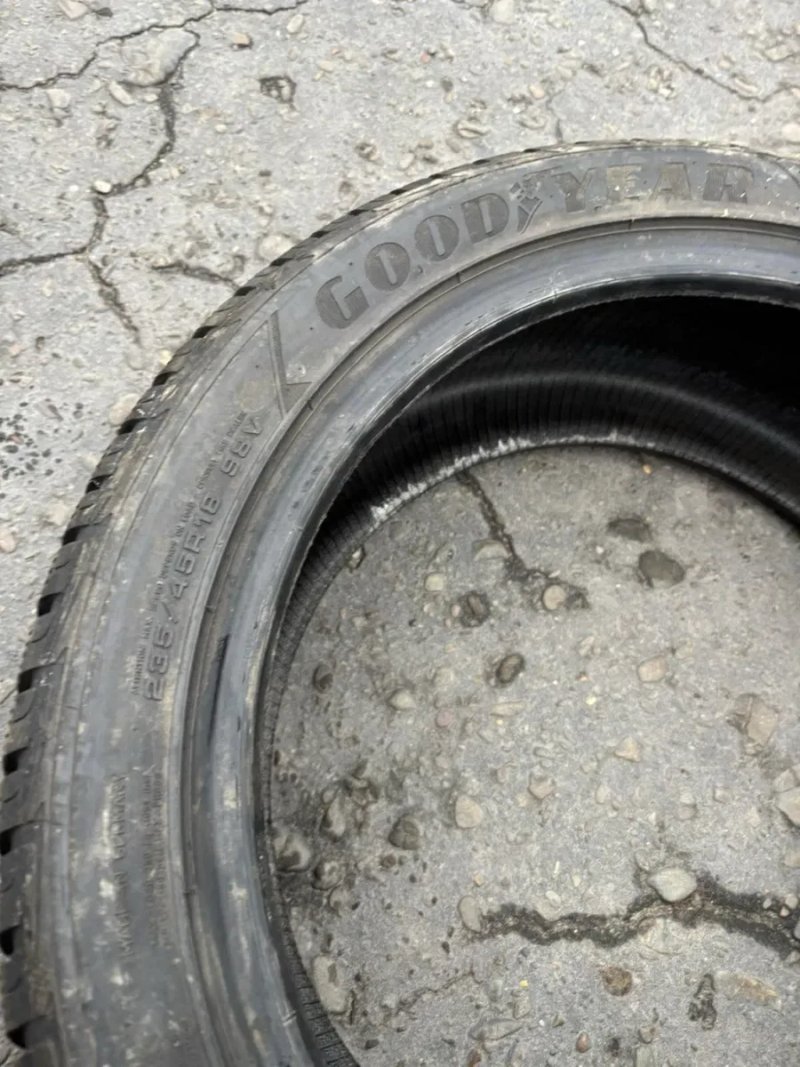 Шини 235/45 R18 Goodyear зима 6,8мм — фото 5