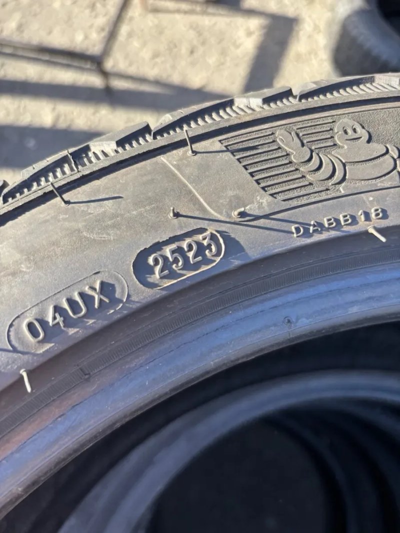 Шини 235/45 R18 Michelin зима 2023/25 рік 6,3 мм — фото 8