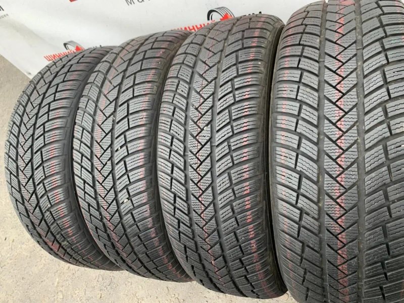 Шини 235/60 R18 Vredestein 6-6,5мм, зима — фото 2