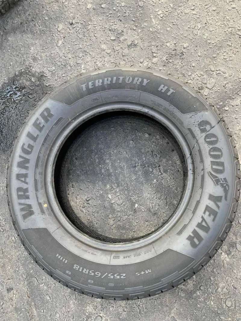 Шини 255/65 R18 Goodyear всесезон — фото 6
