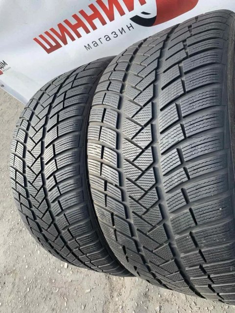 Шини 325/35 R22 пара Vredestein 2023p зима 7,6мм