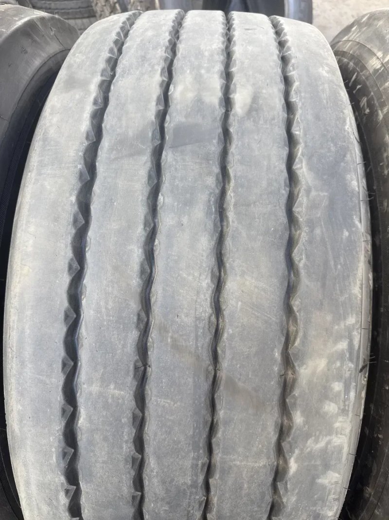 Шини 445/65/22,5 Continental — фото 4