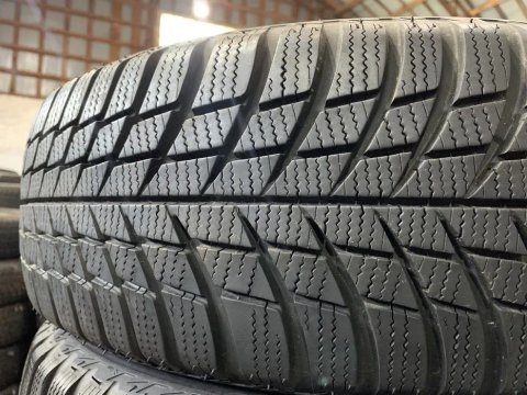 Шини б/у 195/65-15 Bridgestone lm 001