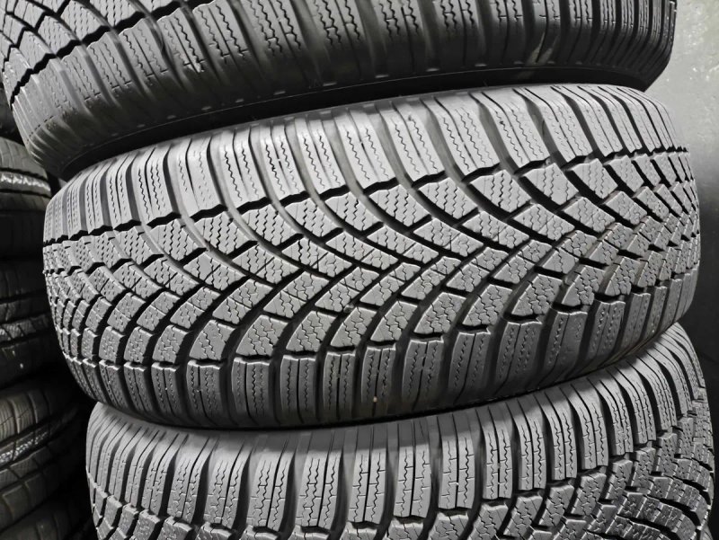 Шини бу 205/60 R16 Bridgestone Blizzak LM 005 Комплект Зима — фото 2
