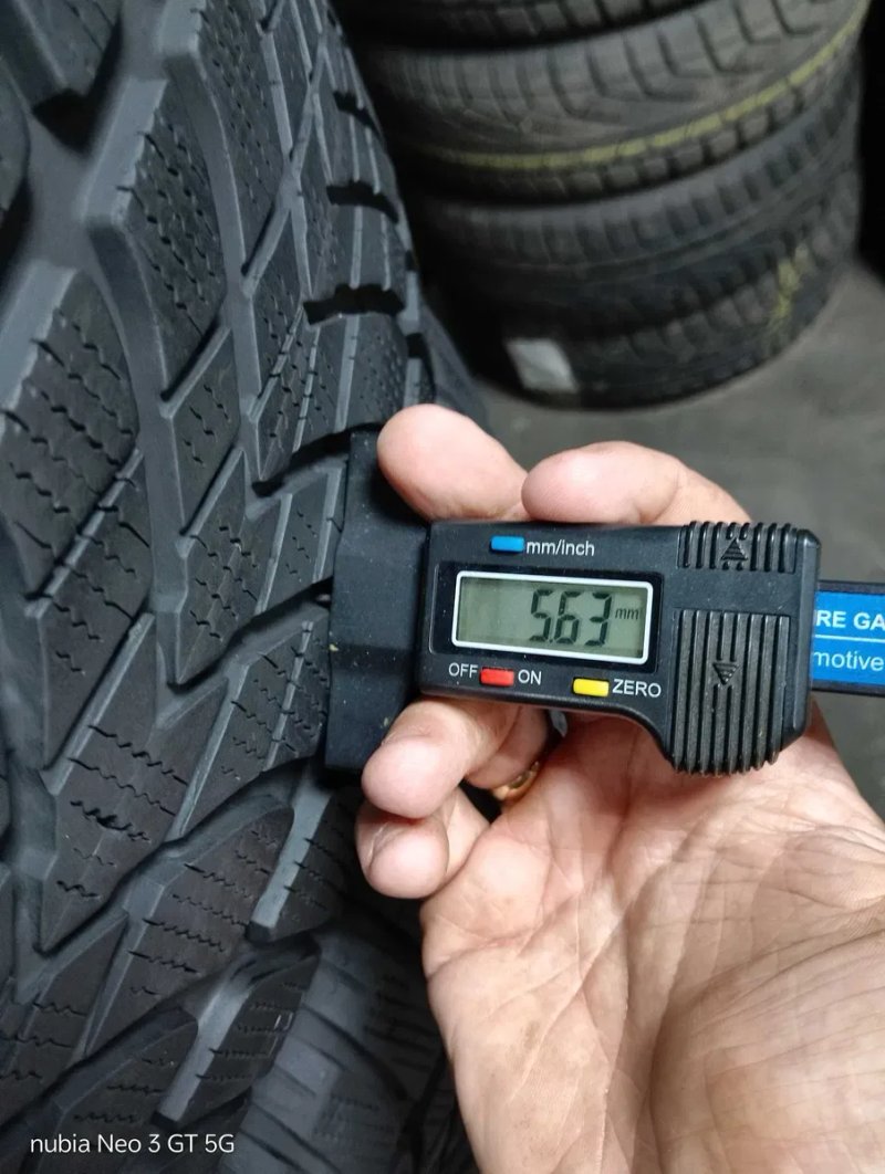 Шини бу 225/50 R17 Dunlop SP Winter Sport 4D Комплект Зима — фото 6