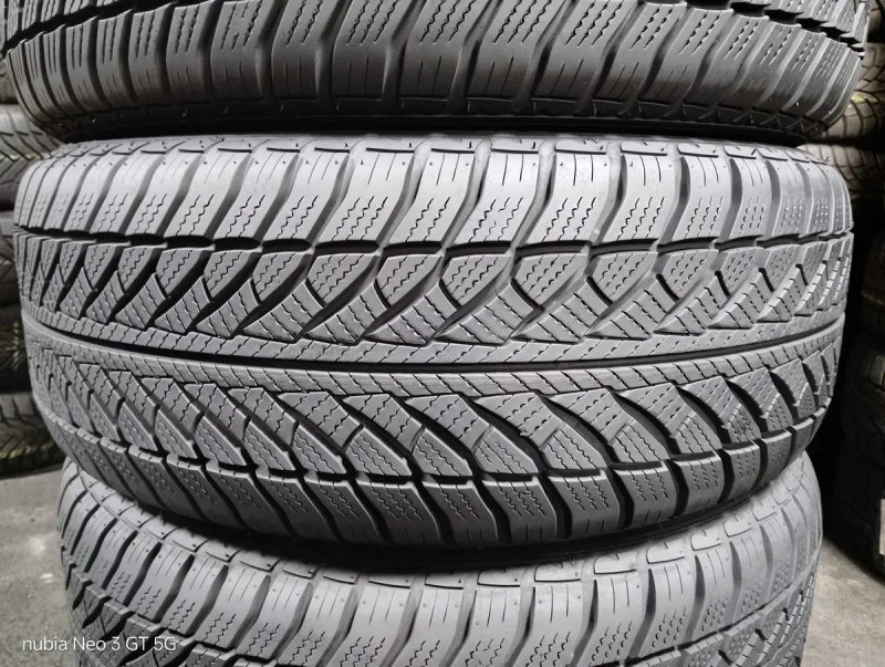 Шини бу 225/55 R17 Goodyear UltraGrip Performance Комплект Пара Зима — фото 3