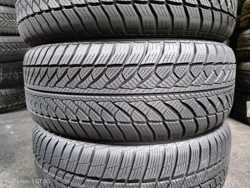 Шини бу 225/55 R17 Goodyear UltraGrip Performance Комплект Пара Зима — фото 4