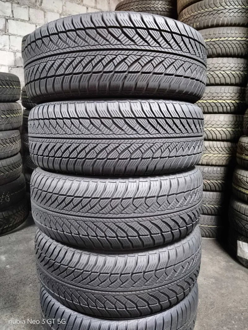 Шини бу 225/55 R17 Goodyear UltraGrip Performance Комплект Пара Зима — фото 5