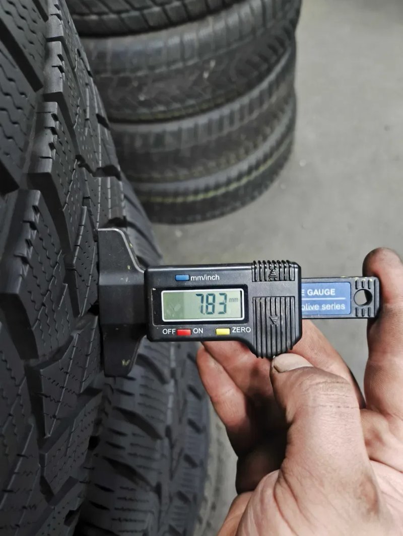 Шини бу 225/65 R17 Dunlop Winter Sport 5 SUV Комплект Зима — фото 6