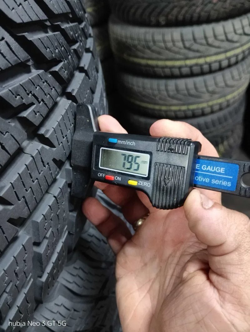 Шини бу 225/65 R17 Nokian WR SUV 3 Комплект Зима — фото 6