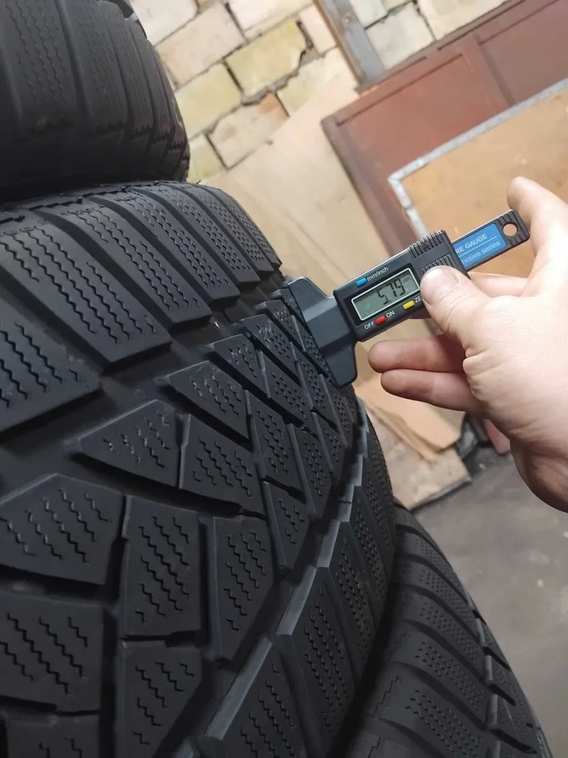 Шини бу 235/50 R18 Dunlup Sp Winter Sport M2 Комплект Зима — фото 7
