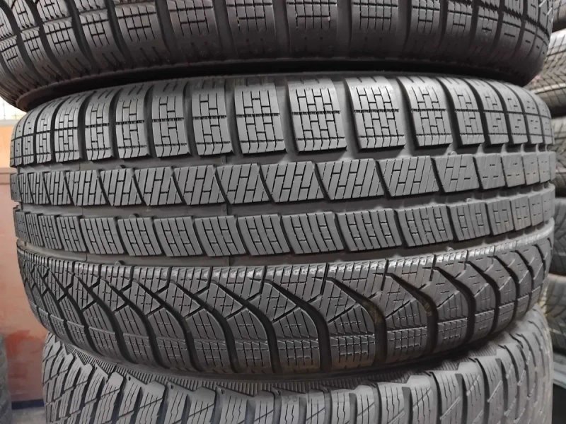 Шини бу 245/40 R19 Pirelli P Zero Winter Пара Зима — фото 2