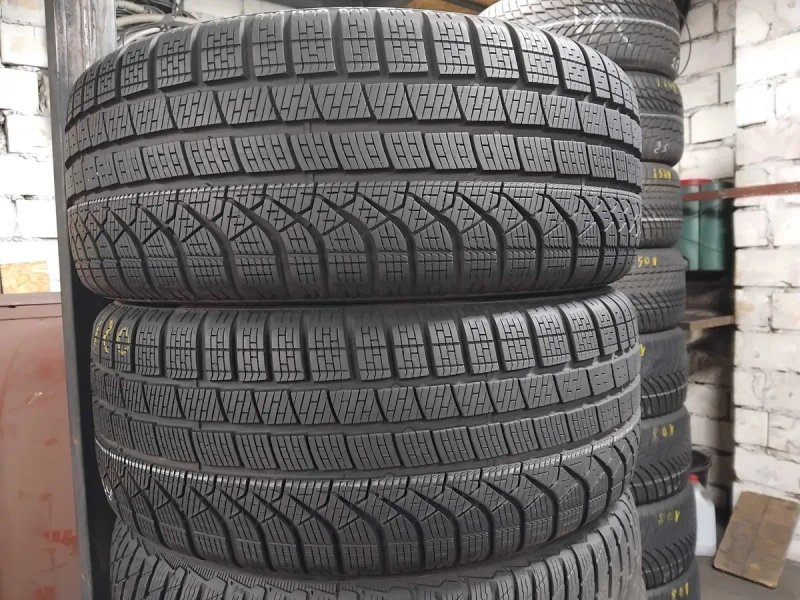 Шини бу 245/40 R19 Pirelli P Zero Winter Пара Зима — фото 4
