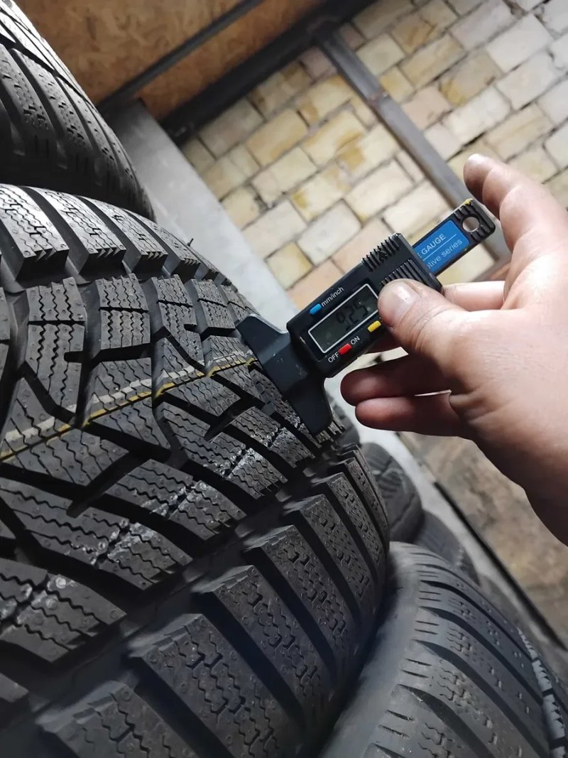 Шини бу 245/45 R18 Dunlop Winter Sport 5 Комплект Зима — фото 6