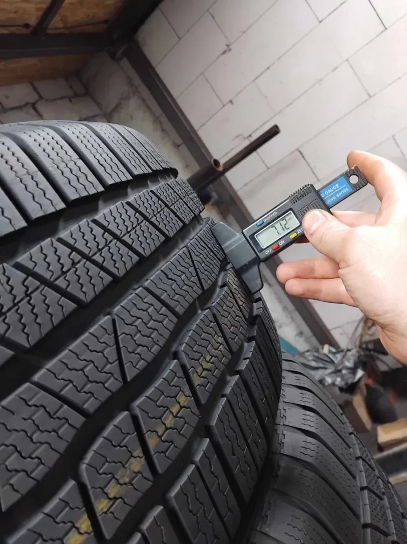 Шини бу 255/50 R20 Continental Winter Contact TS830P Комплект Зима — фото 6