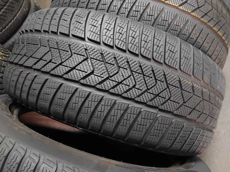 Шини бу 275/45 R10 Pirelli Sottozero Winter Ran Flat Комплект Зима — фото 3