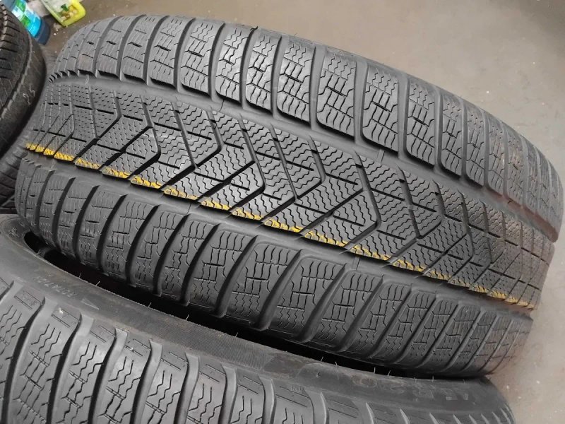 Шини бу 275/45 R10 Pirelli Sottozero Winter Ran Flat Комплект Зима — фото 4