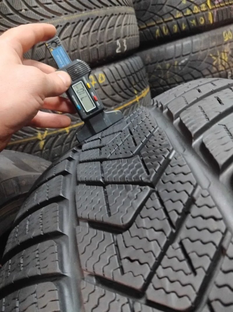 Шини бу 275/45 R10 Pirelli Sottozero Winter Ran Flat Комплект Зима — фото 7