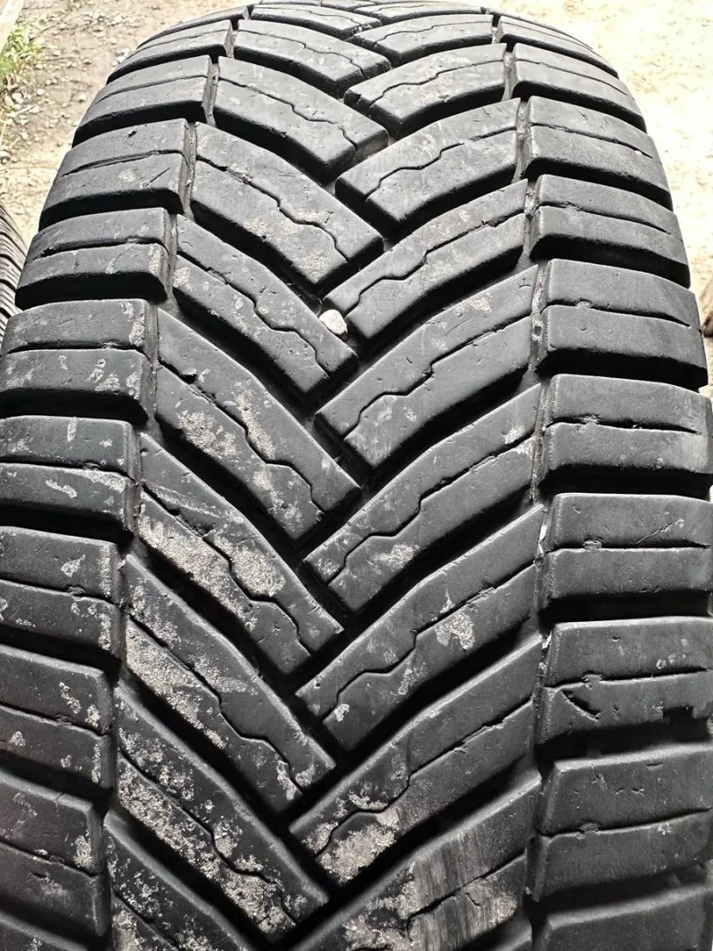 Шини Michelin 235 65 16с Спрінтер Крафтер Мастер Мовано Транзіт цешка — фото 2