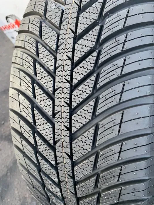 Шини нові 225/55 R16 Nexen зима 2024 — фото 3