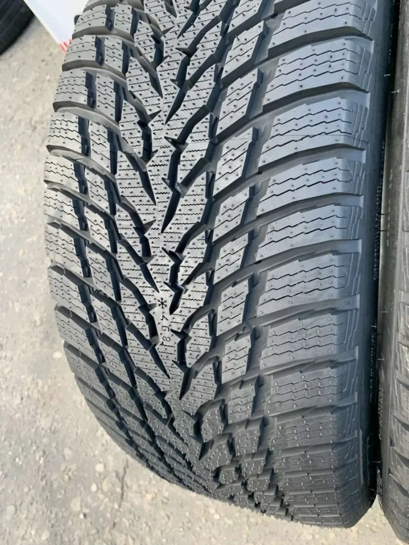 Шини нові 235/35 R20 Nokian зима, нові 2023р — фото 2