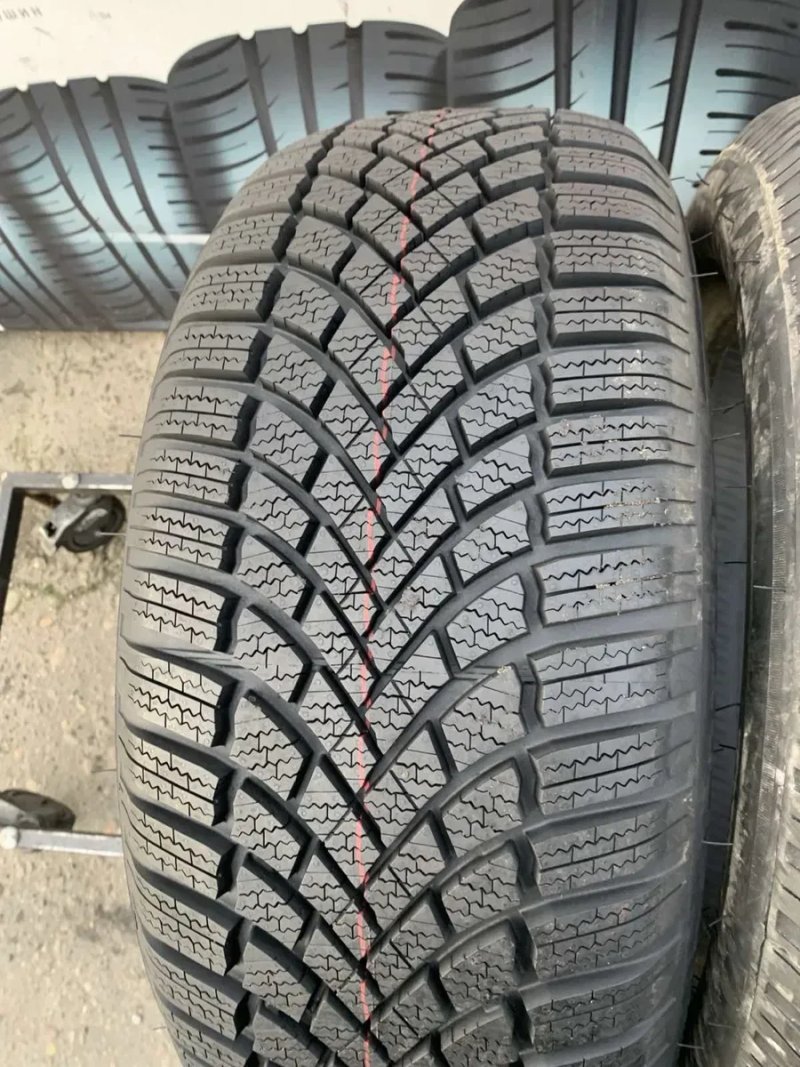 Шини нові 235/55 R17 Bridgestone RunFlat  зима 2024 рік — фото 4