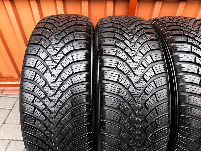 Шини Резина 215/65/R17 Зима 7,5мм Falken З Німеччини Шины — фото 3