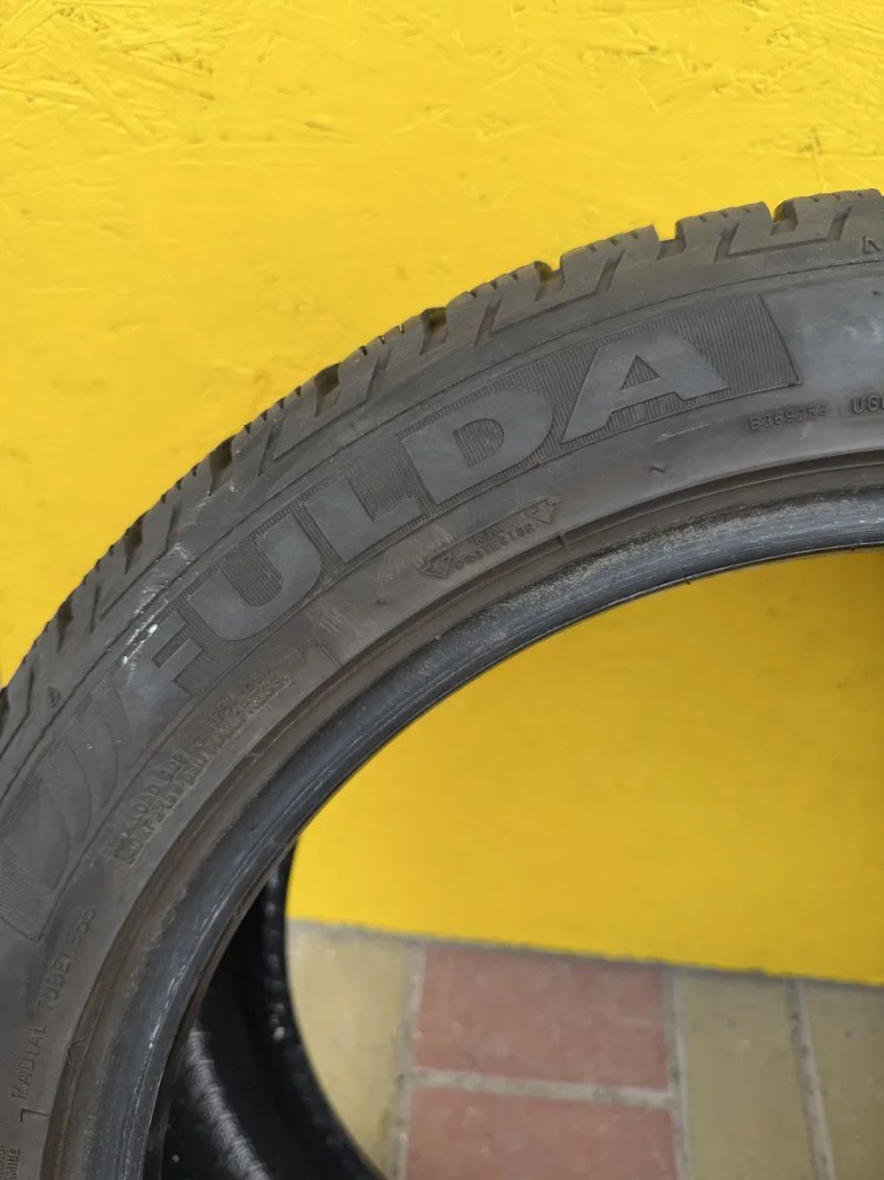 Шини Резина 245.45 R18 Bridgestone Fulda Зима — фото 6