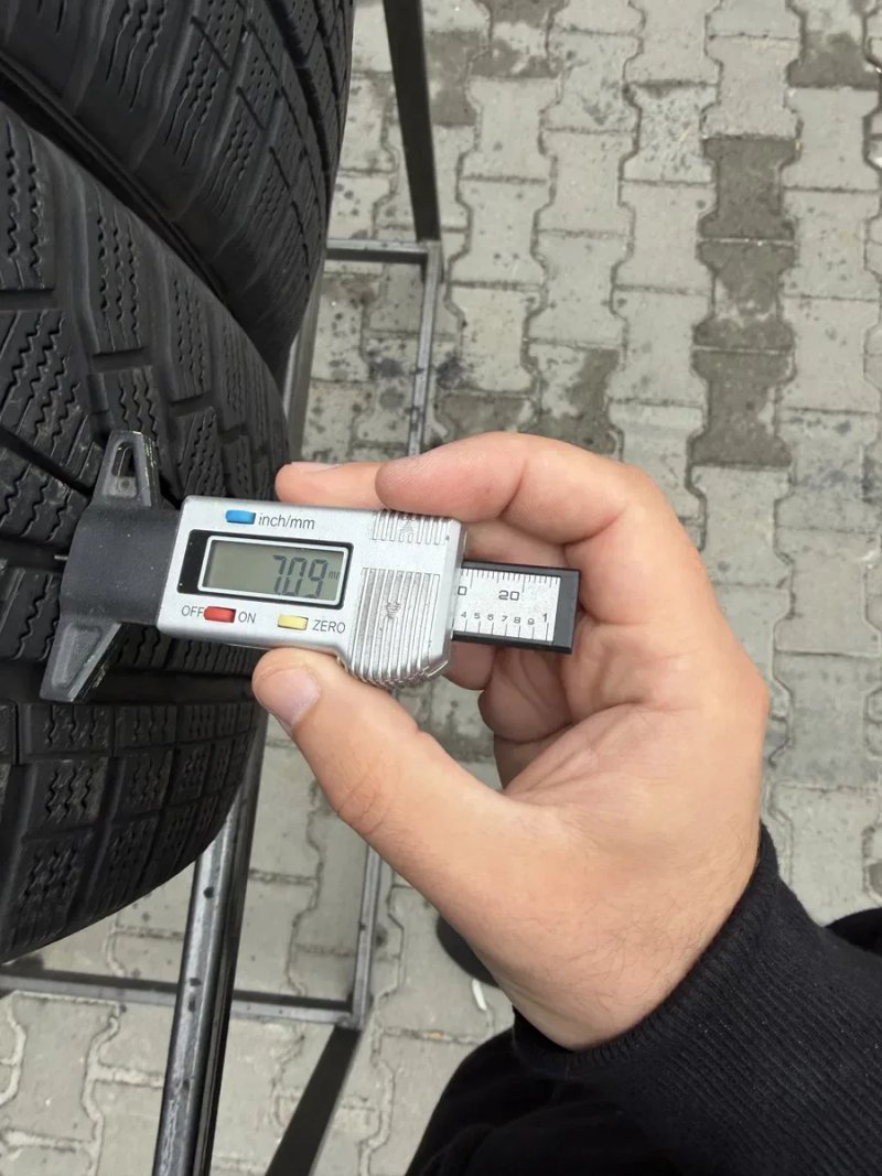 Шини Резина Зима 205/60 R16 96H Hankook Winter Icept Evo2 — фото 3