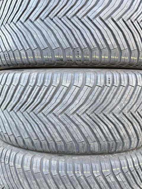 Шини все сезонні 255/45/19 Michelin CrossClimate