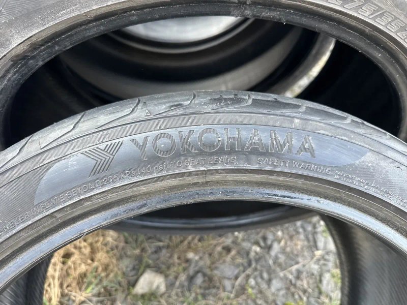 Шини Yokohama ADVAN Sport v105 275/35 20 — фото 2