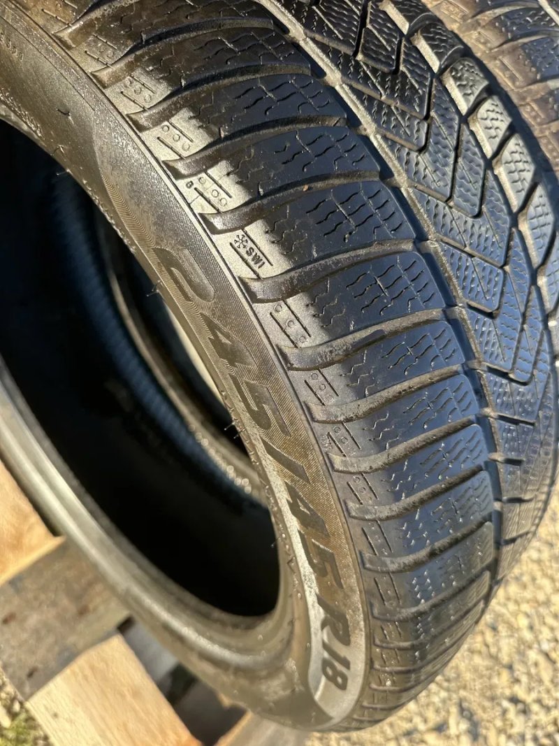 Шини зима 245/45 R18 Pirelli резина комплект — фото 4