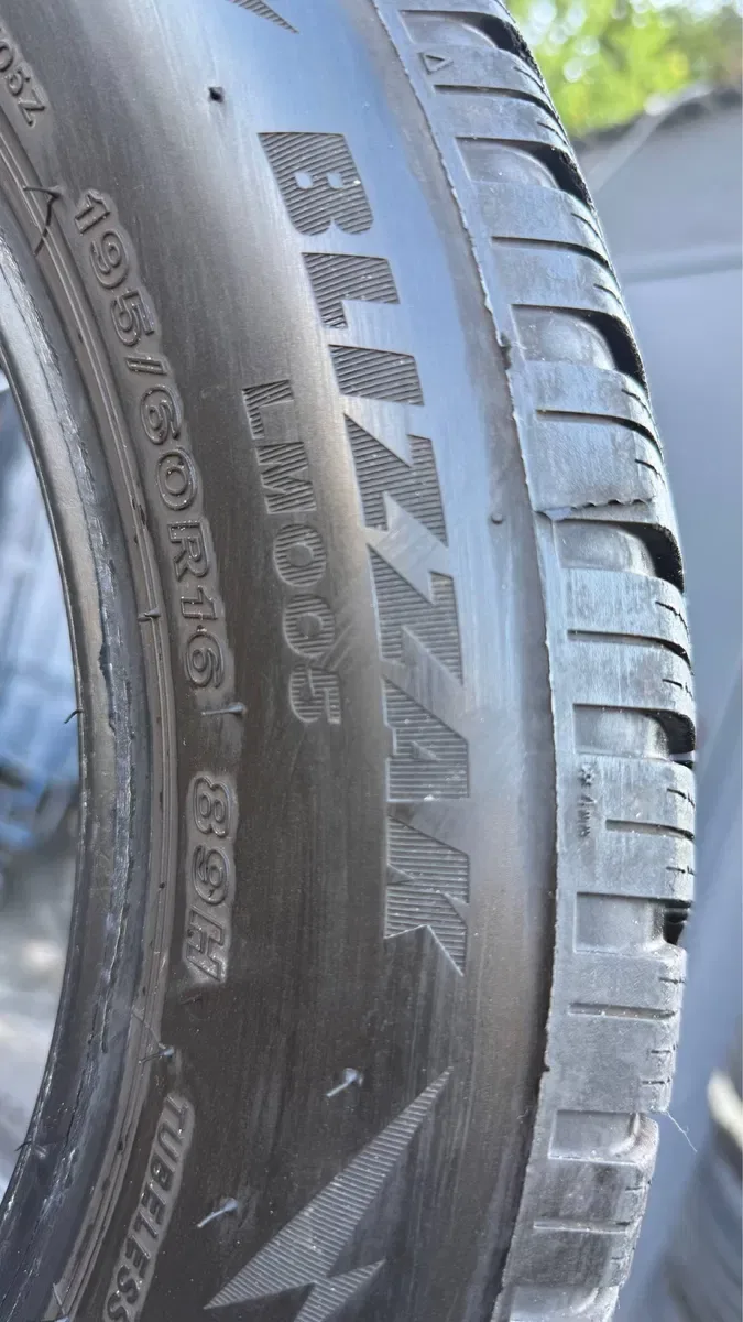 Шини зимові 195/60/16 Bridgestone  в ідеальному стані — фото 3